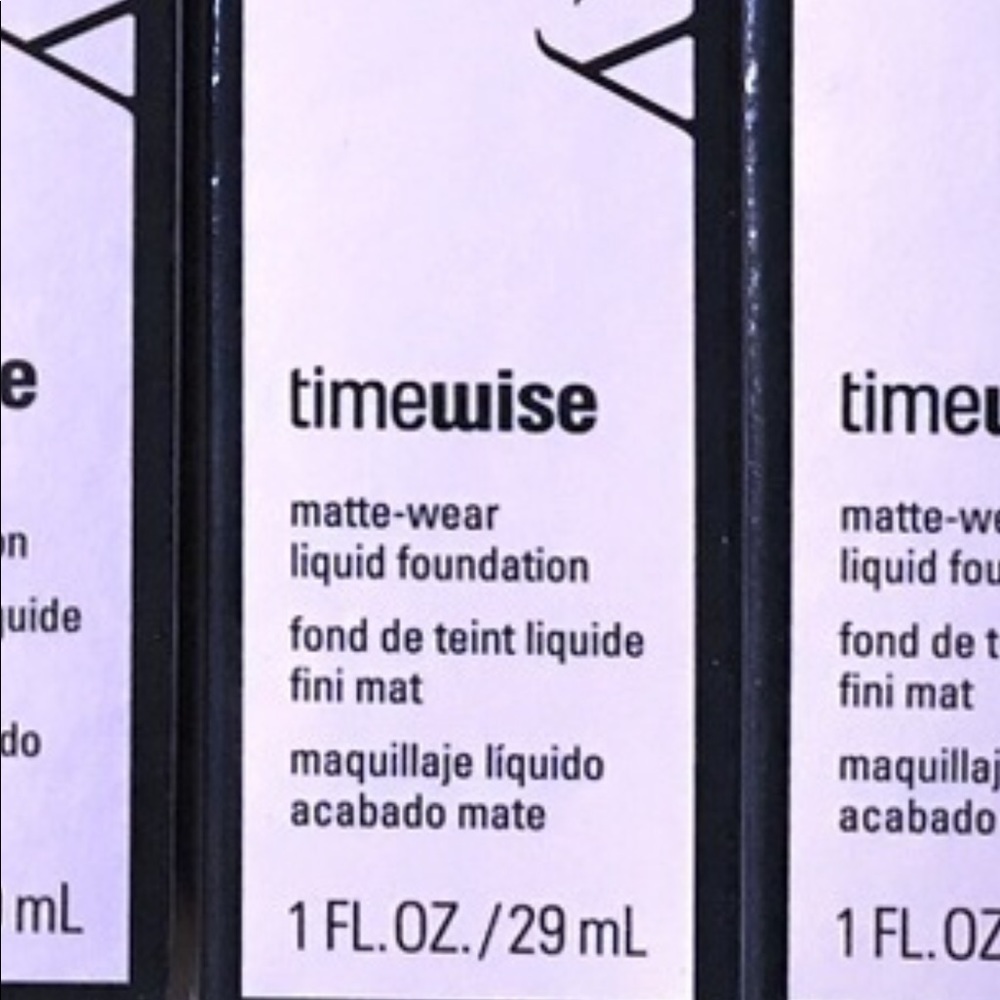 Mary Kay Cosmetics 
Liquid Foundation